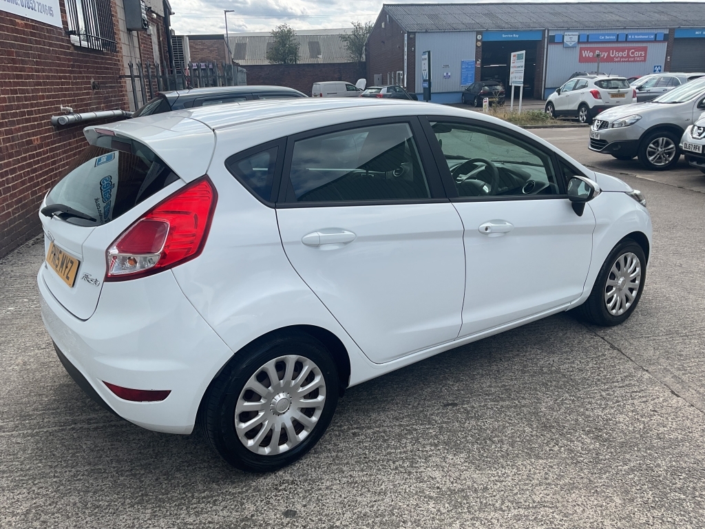 Ford Fiesta Hatchback 1.2 Style White #5