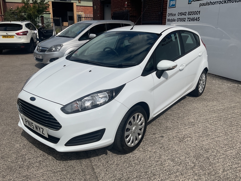 Ford Fiesta Hatchback 1.2 Style White #2
