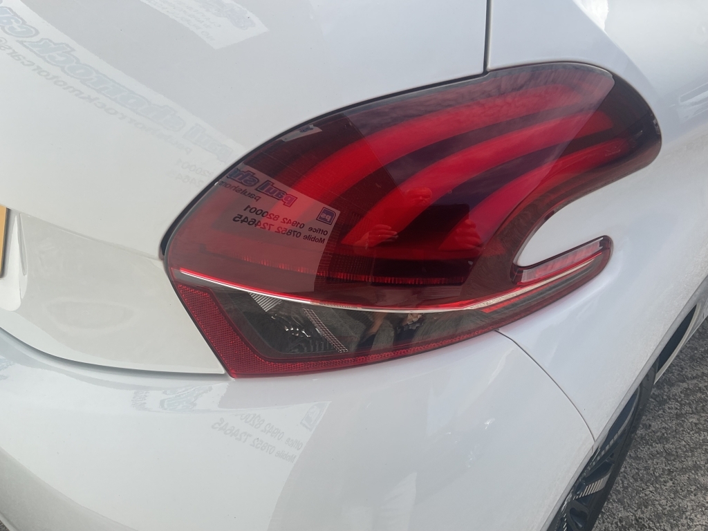 Peugeot 208 Hatchback 1.2 Puretech Allure Premium Euro 6 Ss Grey #30