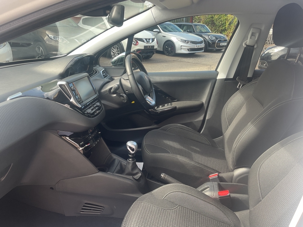 Peugeot 208 Hatchback 1.2 Puretech Allure Premium Euro 6 Ss Grey #26