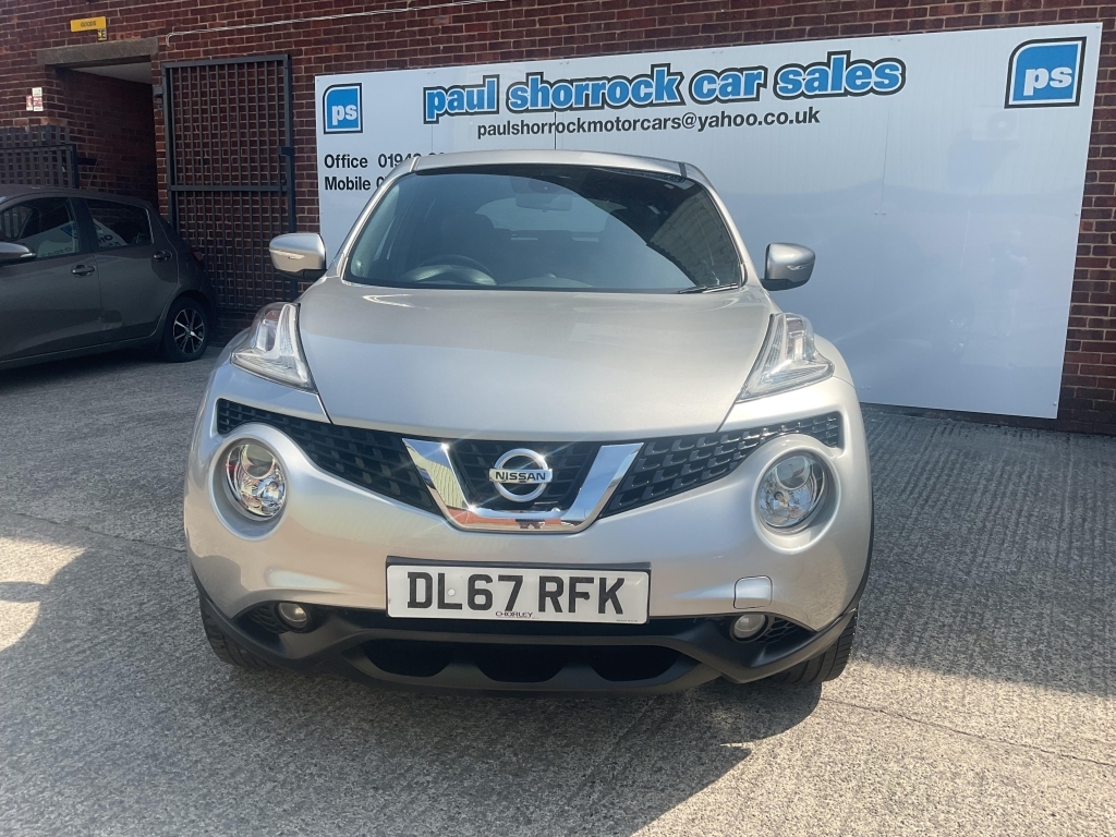 Nissan Juke Hatchback 1.2 N-connecta Dig-t Silver #2