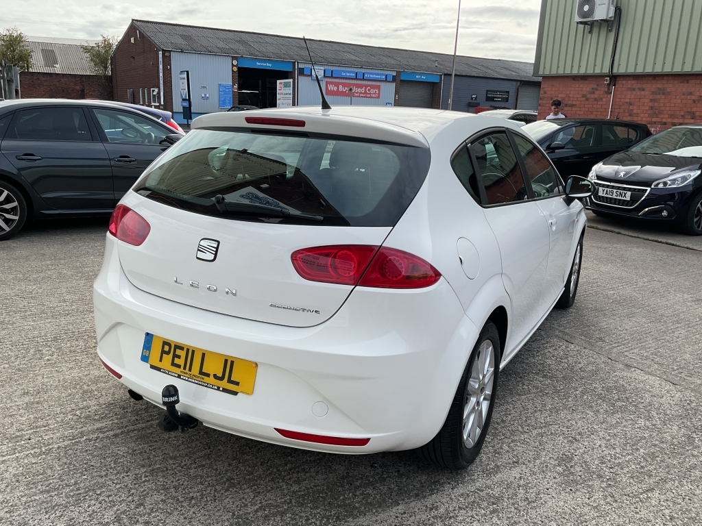 Seat Leon Hatchback 1.2 Se Tsi White #5