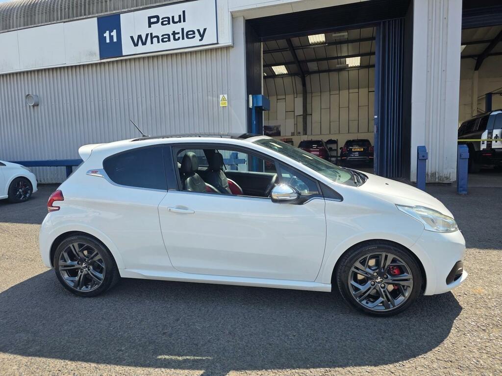 Peugeot 208 1.6 Thp Gti Prestige White #3