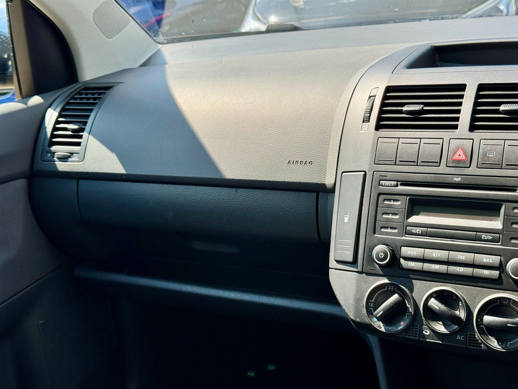 Volkswagen Polo 1.4 S Silver #24