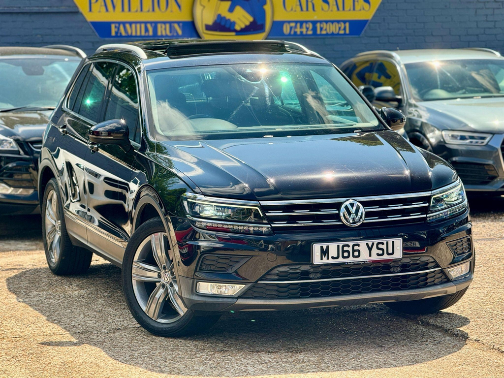 Volkswagen Tiguan Suv MJ66YSU Black #6