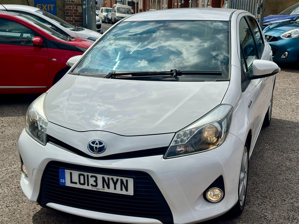 Toyota Yaris Trend Grey #6