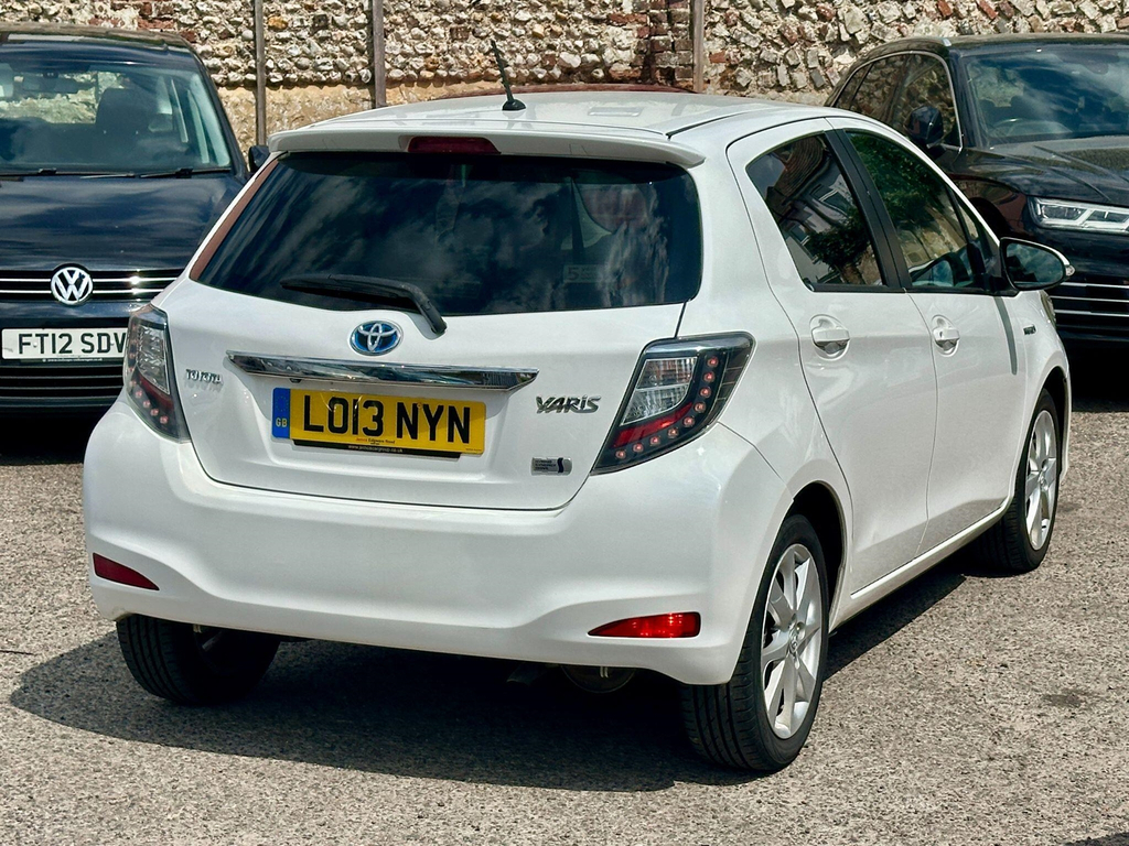 Toyota Yaris Trend Grey #7