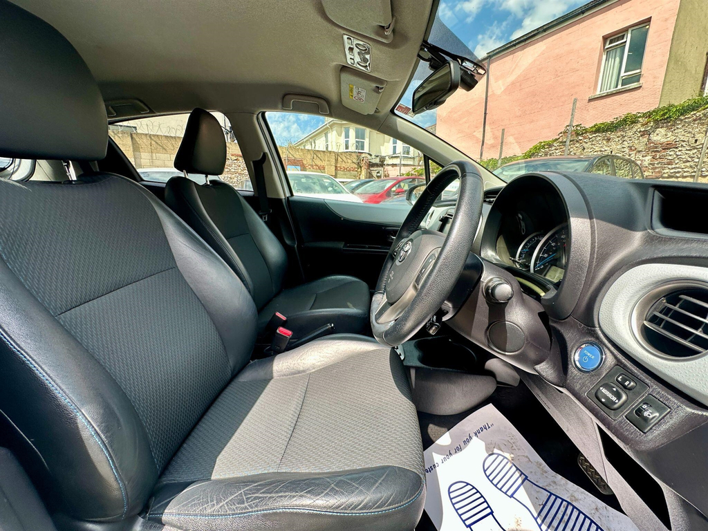 Toyota Yaris Trend Grey #12