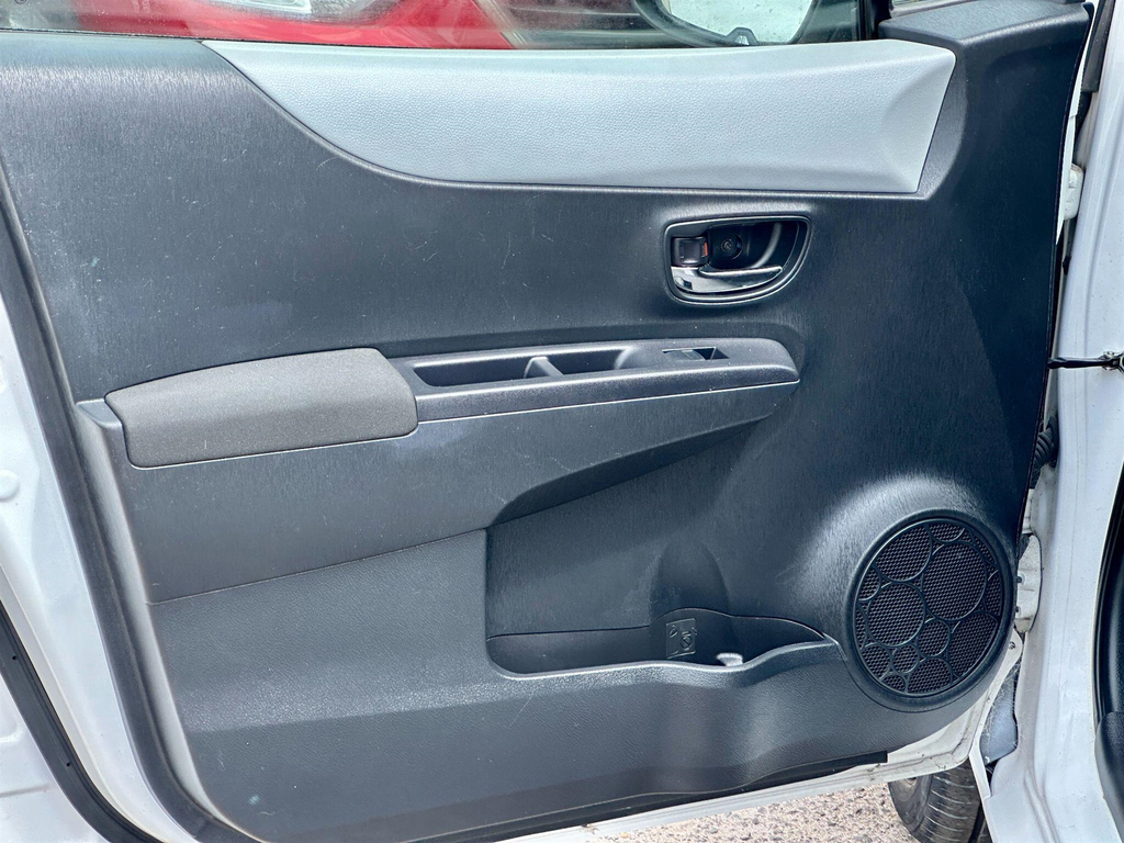 Toyota Yaris Trend Grey #24