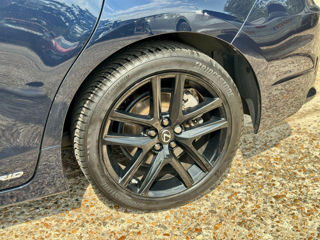 Lexus CT 200H 1.8 F-sport Cvt White #38