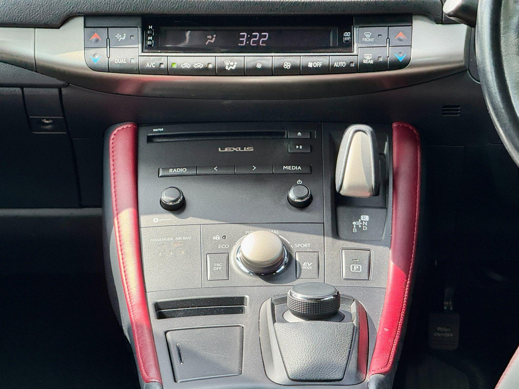 Lexus CT 200H 1.8 F-sport Cvt White #19