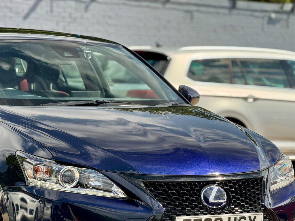 Lexus CT 200H 1.8 F-sport Cvt White #9