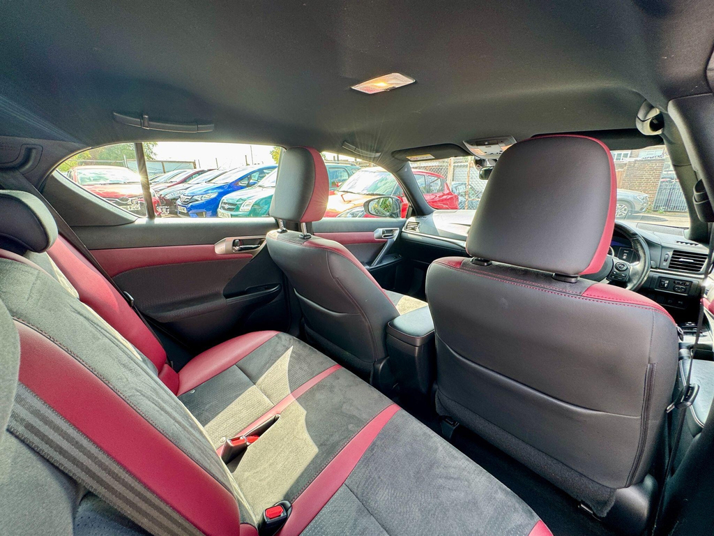 Lexus CT 200H 1.8 F-sport Cvt White #62