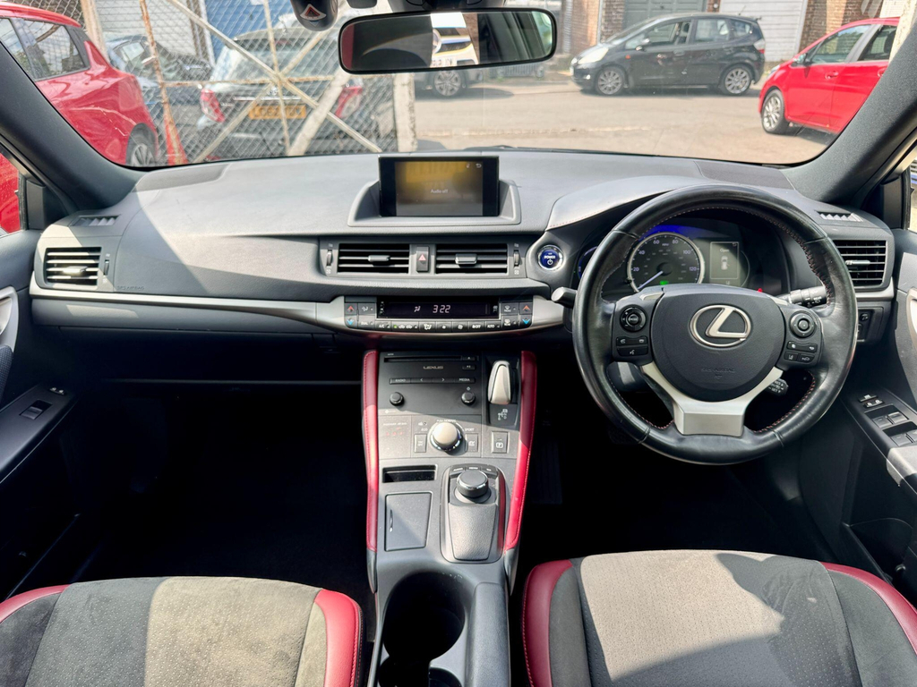 Lexus CT 200H 1.8 F-sport Cvt White #21