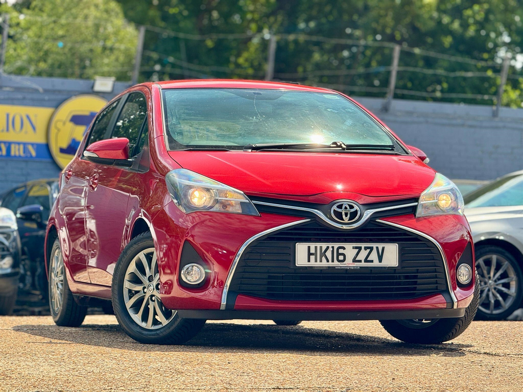 Toyota Yaris Hatchback HK16ZZV Red #5