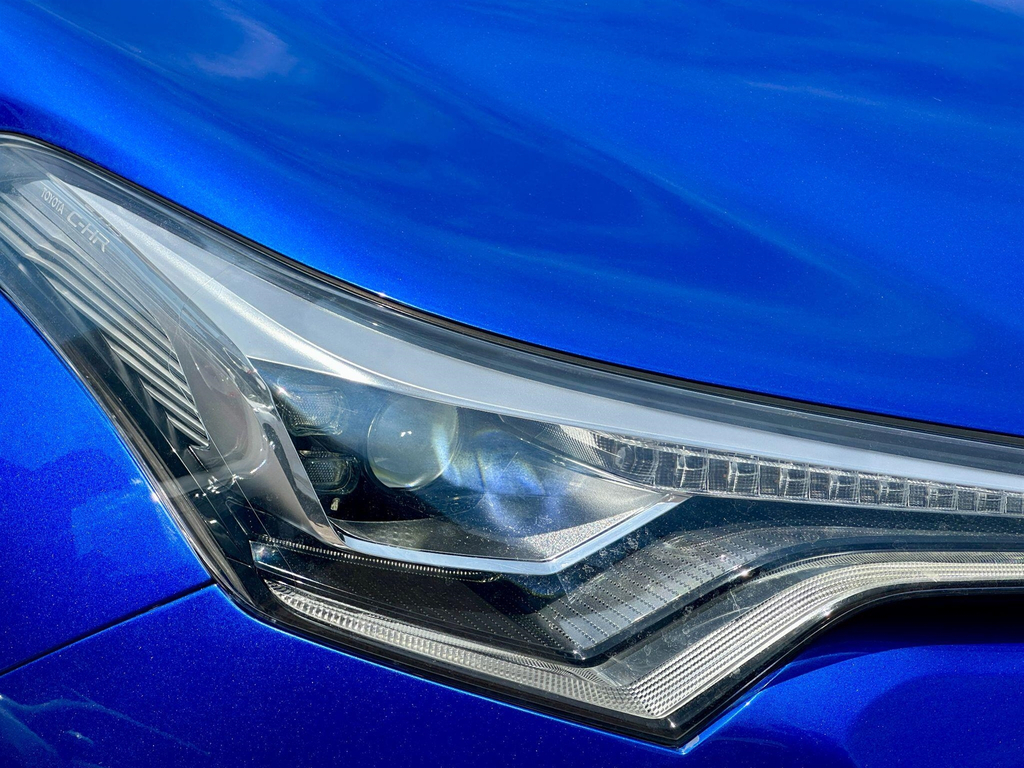 Toyota C-Hr Dynamic Blue #5