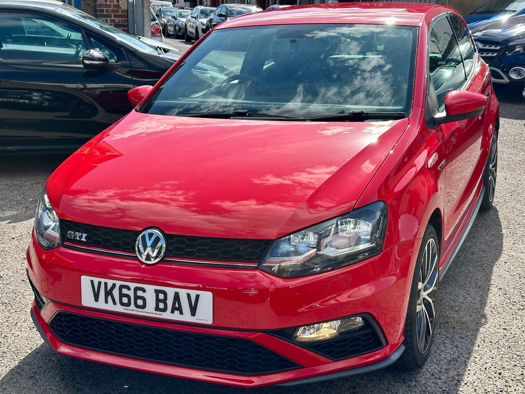 Volkswagen Polo Hatchback VK66BAV Red #3