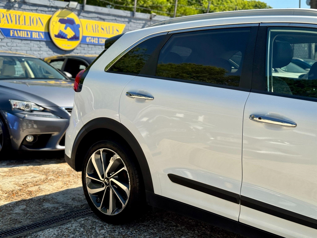 Kia Niro Niro 1.6 Gdi Hybrid 2 Dct Estate Black #69
