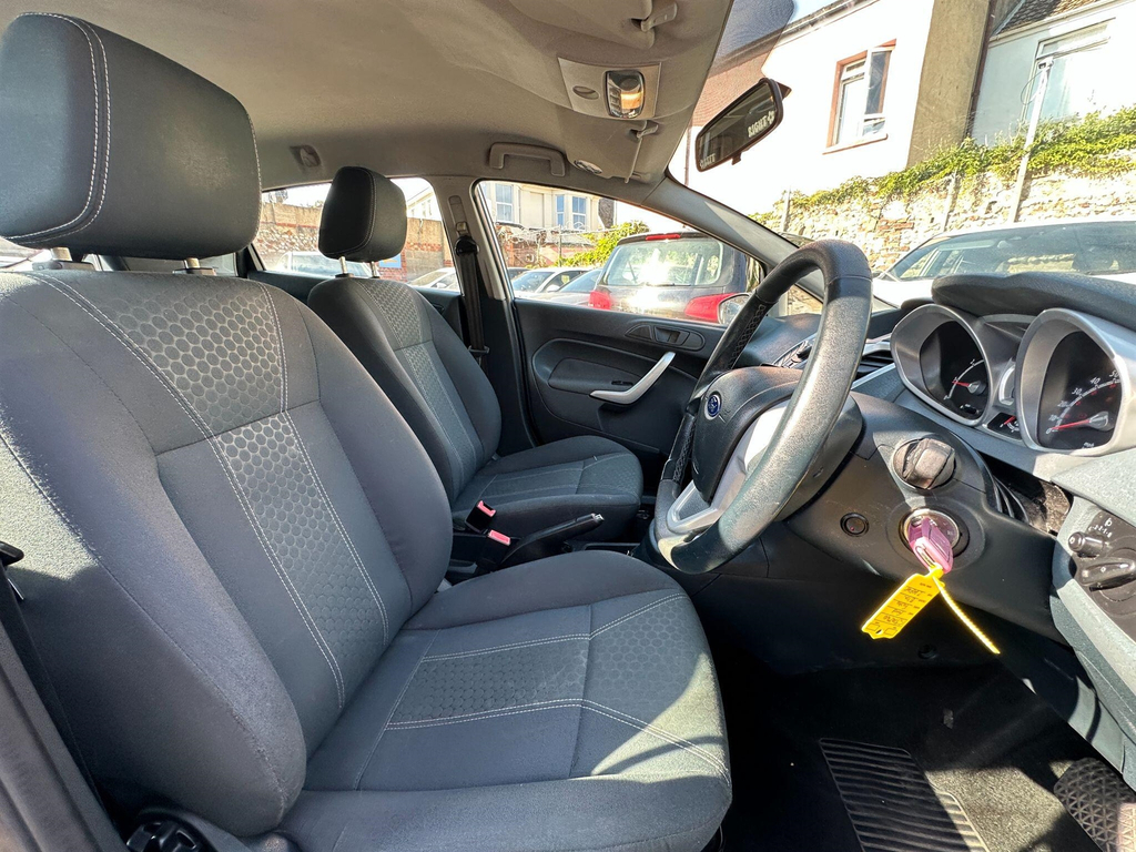 Ford Fiesta 1.6 Tdci 95 Titanium Nilyr Tax White #11