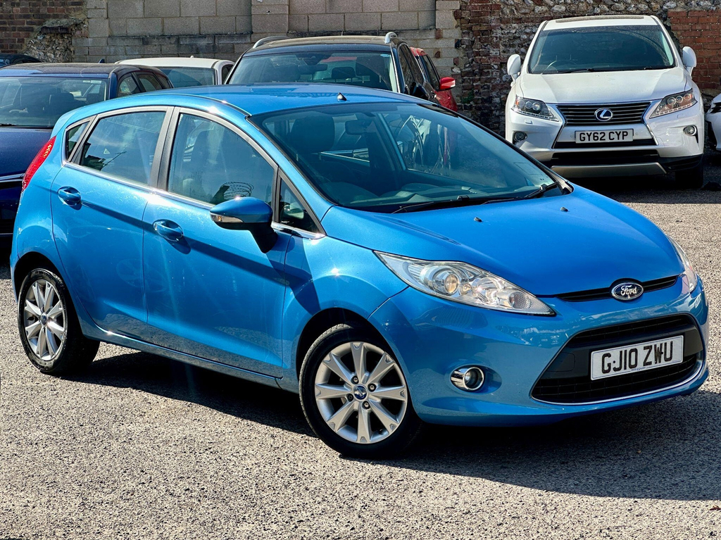 Ford Fiesta 1.6 Tdci 95 Titanium Nilyr Tax White #1