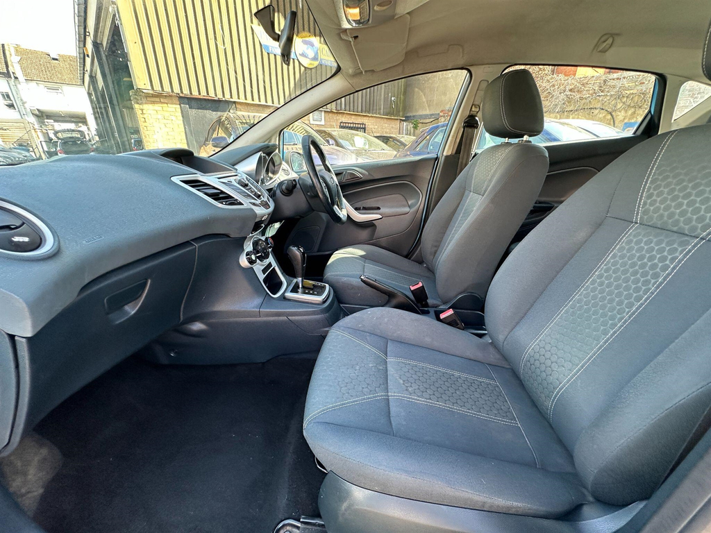 Ford Fiesta 1.6 Tdci 95 Titanium Nilyr Tax White #32