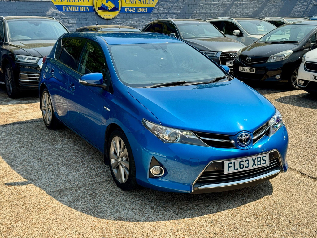 Toyota Auris 1.8 Vvt-h Icon Cvt Euro 5 Ss White #11