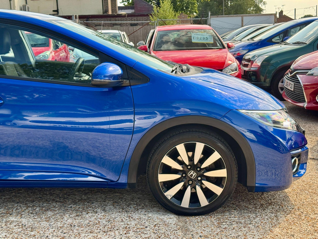 Honda Civic 1.6 I-dtec S. 20 Road Tax. Econom Red #31