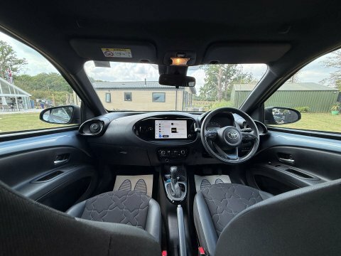 Toyota Aygo X 1.0 Aygo X Grey #5