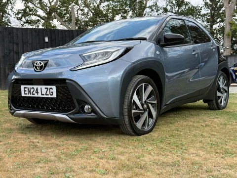 Toyota Aygo X 1.0 Aygo X Grey #4