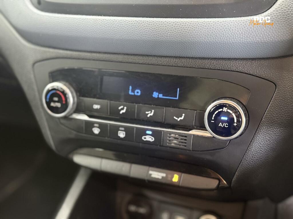 Hyundai I20 1.2 Blue Drive Se Hatchback Euro White #41