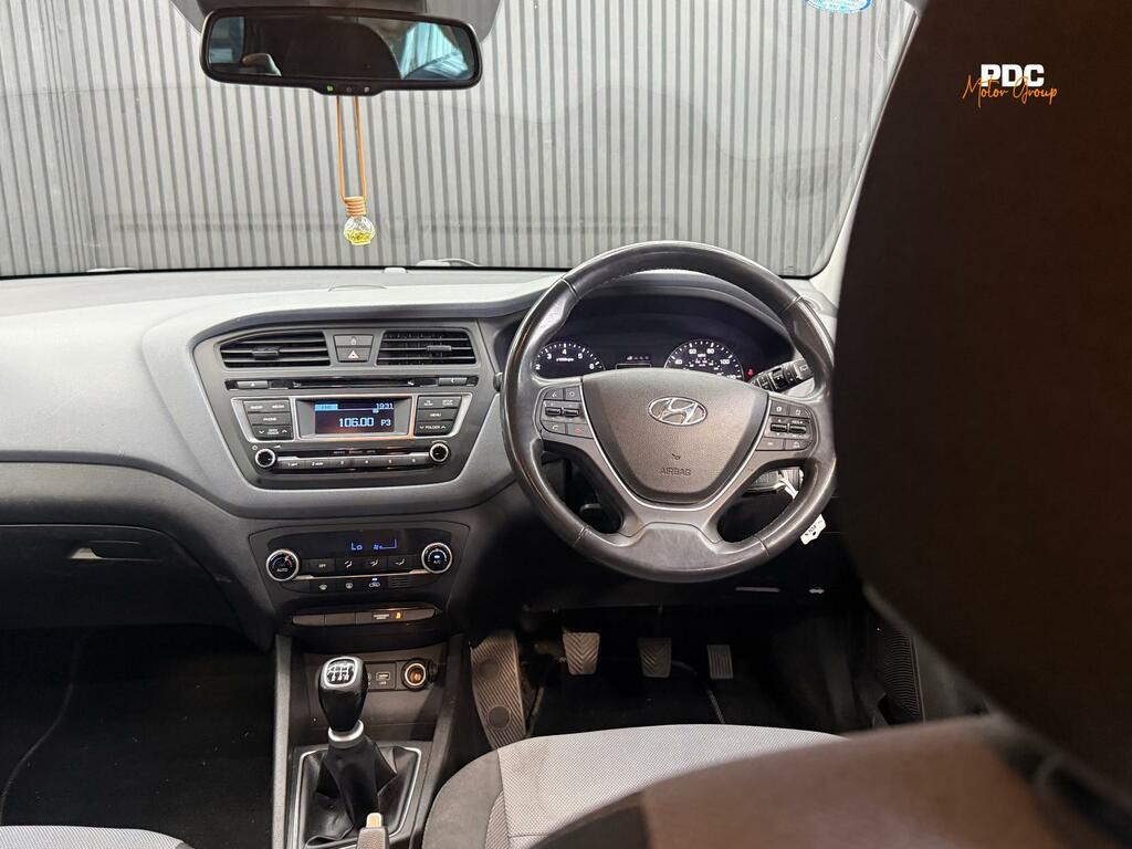 Hyundai I20 1.2 Blue Drive Se Hatchback Euro White #35