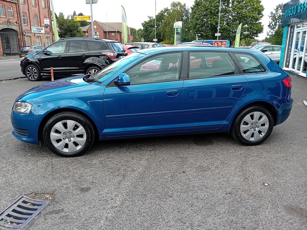 Audi A3 2.0 Tdi Sport Sportback Euro 4 Silver #7