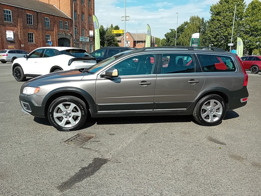 Volvo XC70 D5 Se Lux Estate Grey #9