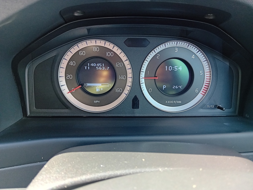 Volvo XC70 D5 Se Lux Estate Grey #16