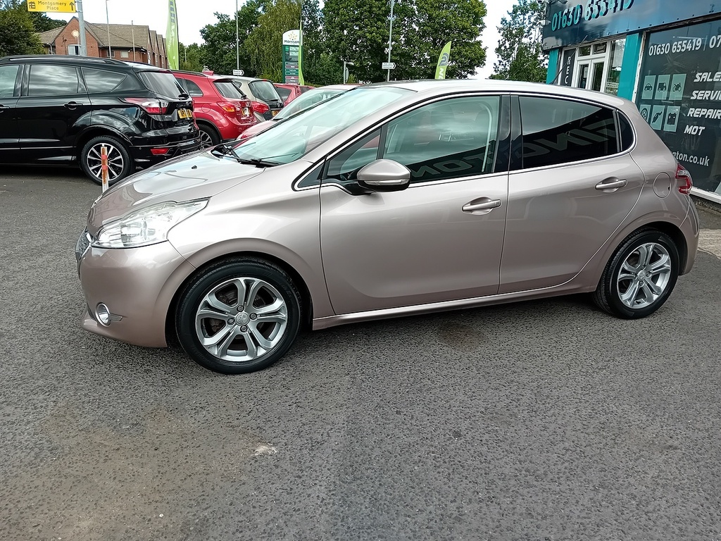 Peugeot 208 1.2 Vti Allure Hatchback Euro 5 Pink #6