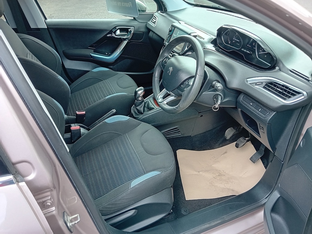Peugeot 208 Hatchback 1.4 Hdi Active Euro 5 201363 Blue #9