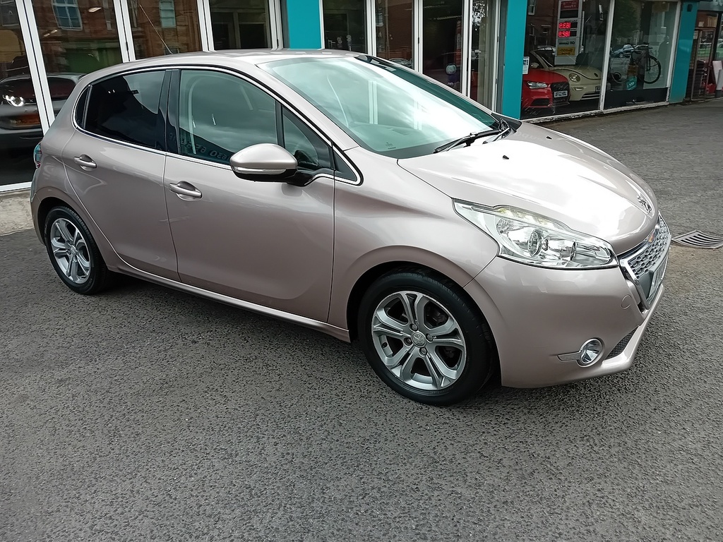 Peugeot 208 1.2 Vti Allure Hatchback Euro 5 Pink #3