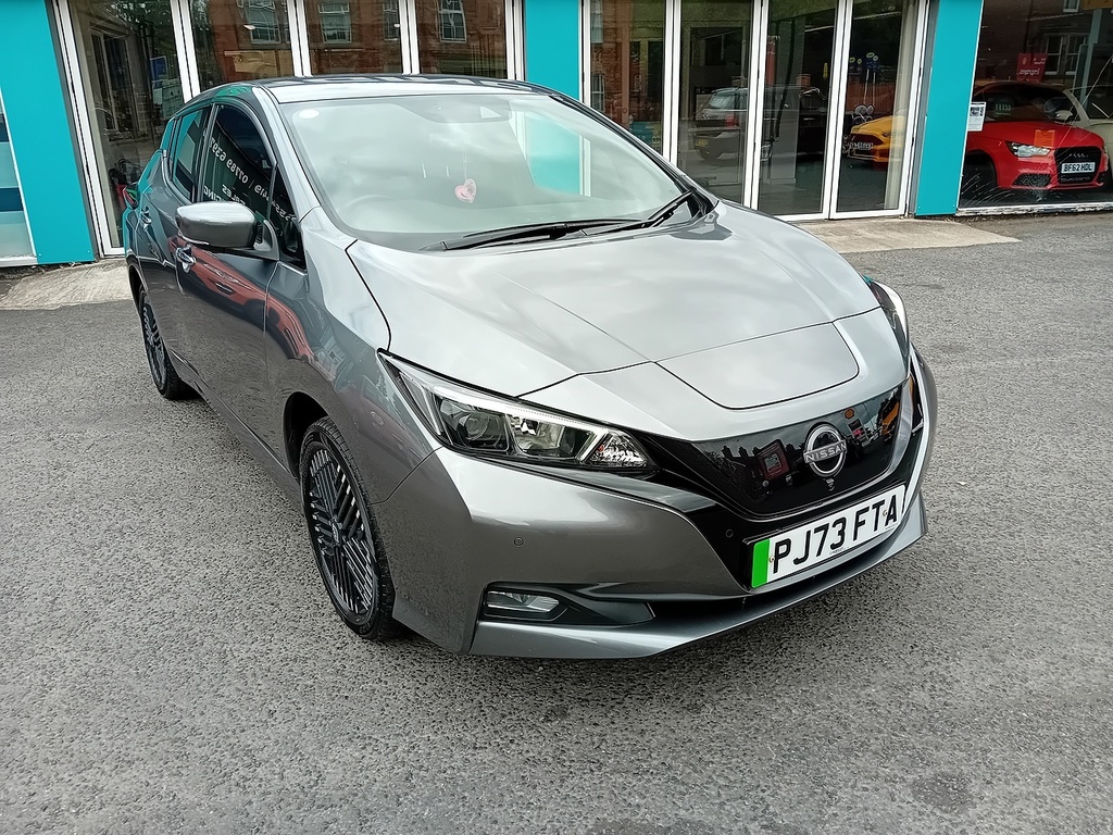 Nissan Leaf 59Kwh E N-connecta Hatchback 2 Grey