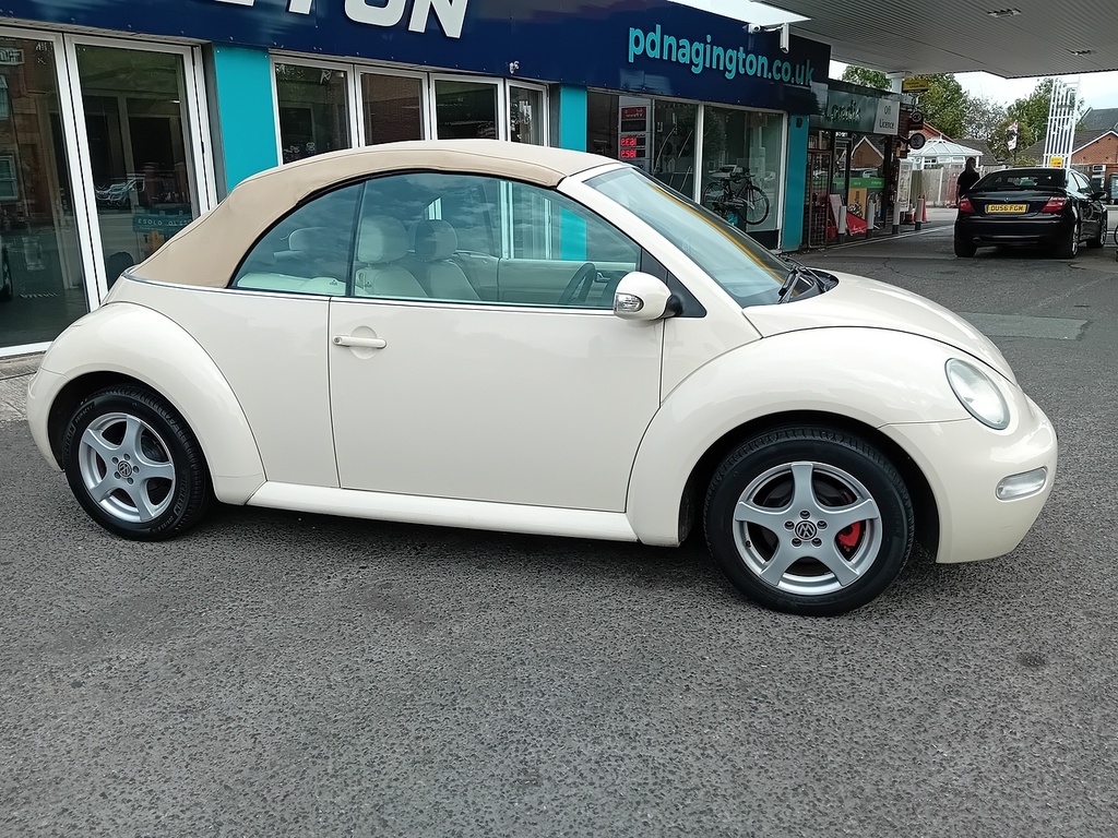 Volkswagen Beetle 1.6 Cabriolet Euro 4 102 Ps Beige #6