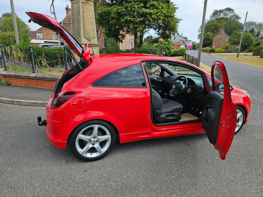 Vauxhall Corsa Hatchback 1.4I 16V Sri Ac 201060 Red #3
