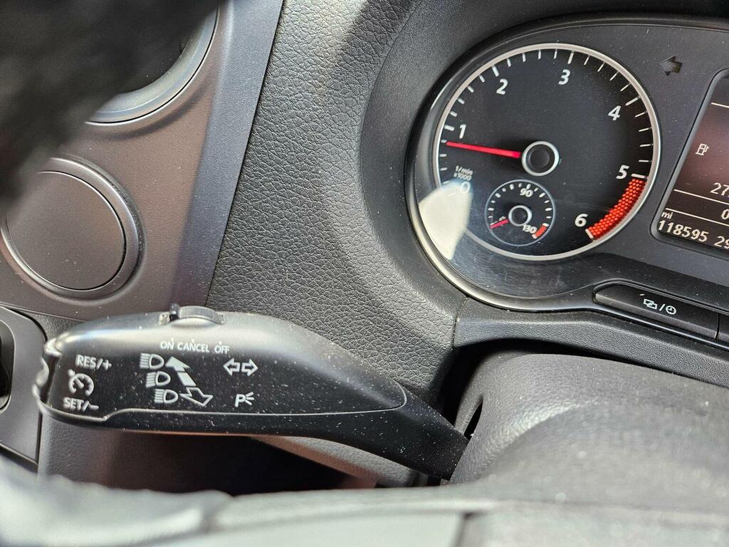 Volkswagen Amarok 2.0L Dc Tdi Highline 4Motion 0D 180 Bhp Silver #27