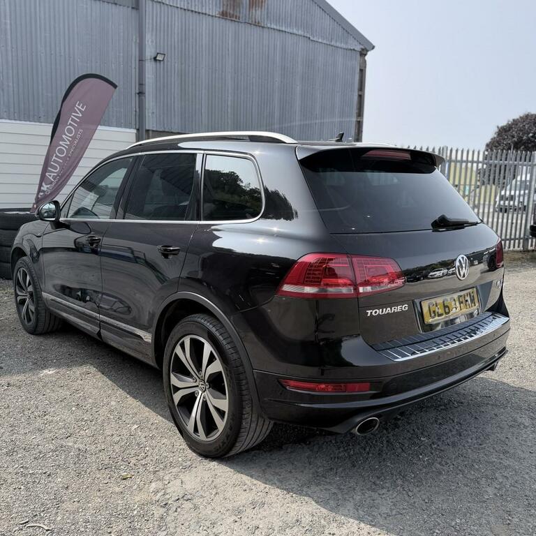 Volkswagen Touareg 3.0 Tdi V6 Bluemotion Tech R-line GL63FHM Black #5