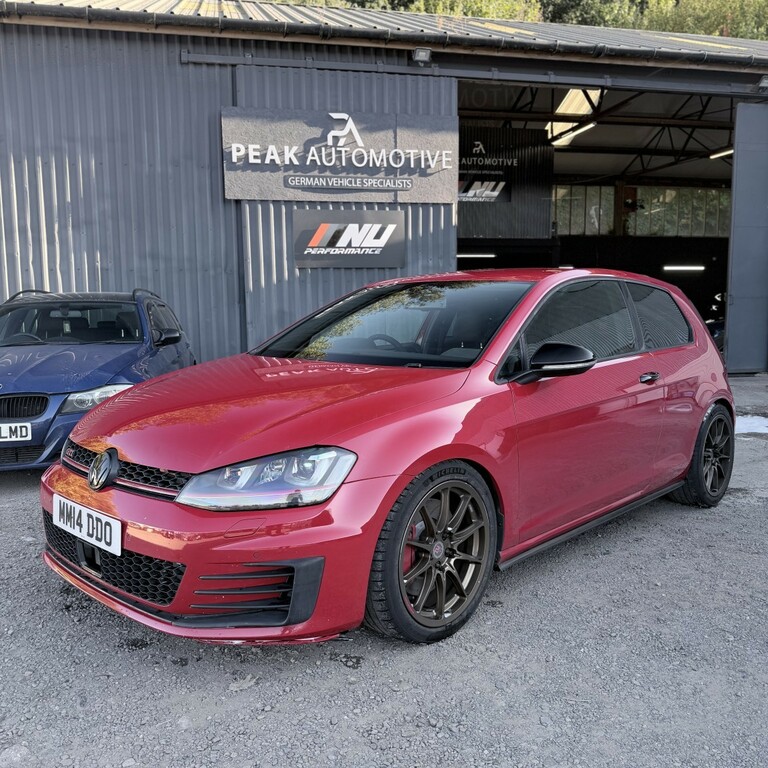 Volkswagen Golf 2.0 Tsi Bluemotion Tech Gti Red