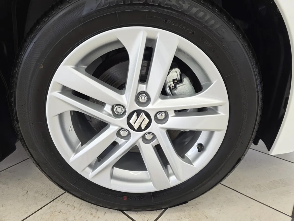 Suzuki Swace 1.8 Hybrid Ultra Cvt White #13