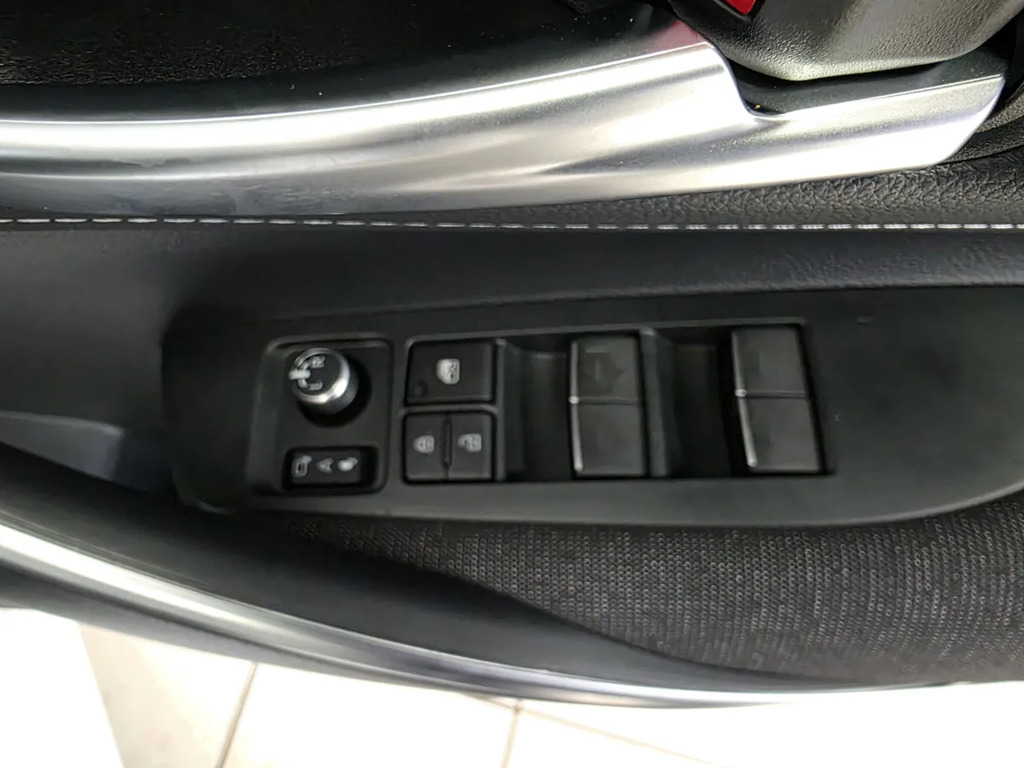 Suzuki Swace 1.8 Hybrid Ultra Cvt White #18