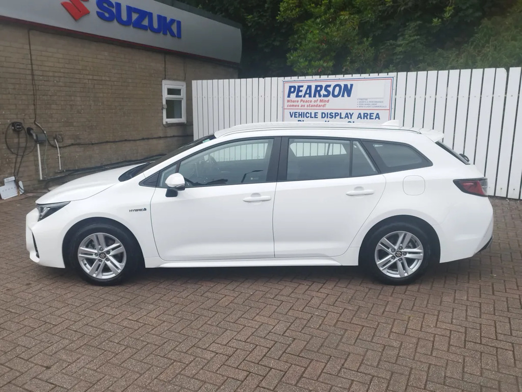 Suzuki Swace Swace Estate White #8