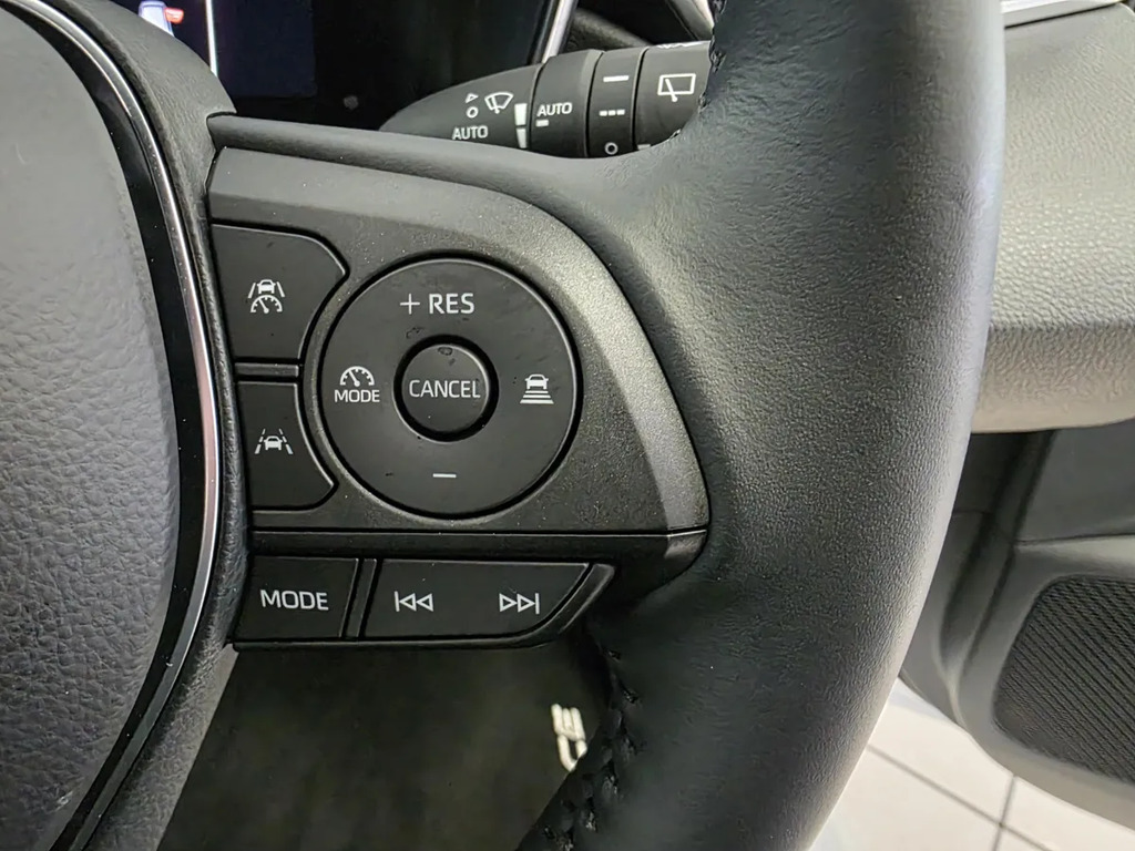 Suzuki Swace 1.8 Hybrid Ultra Cvt White #23