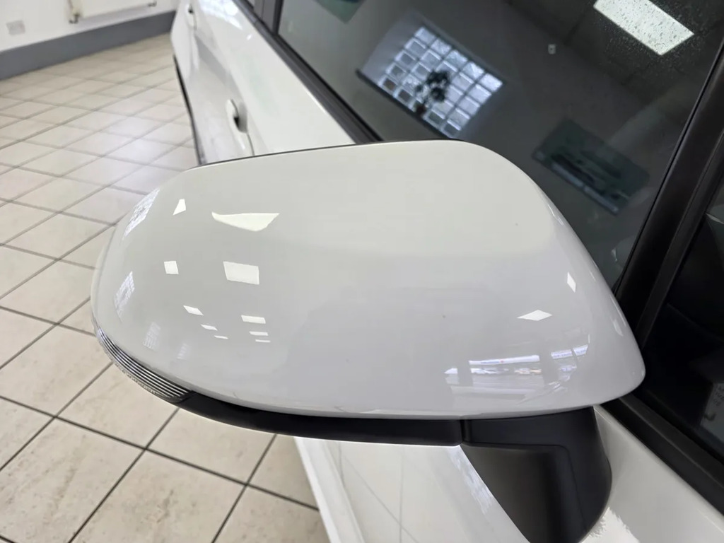 Suzuki Swace 1.8 Hybrid Ultra Cvt White #10
