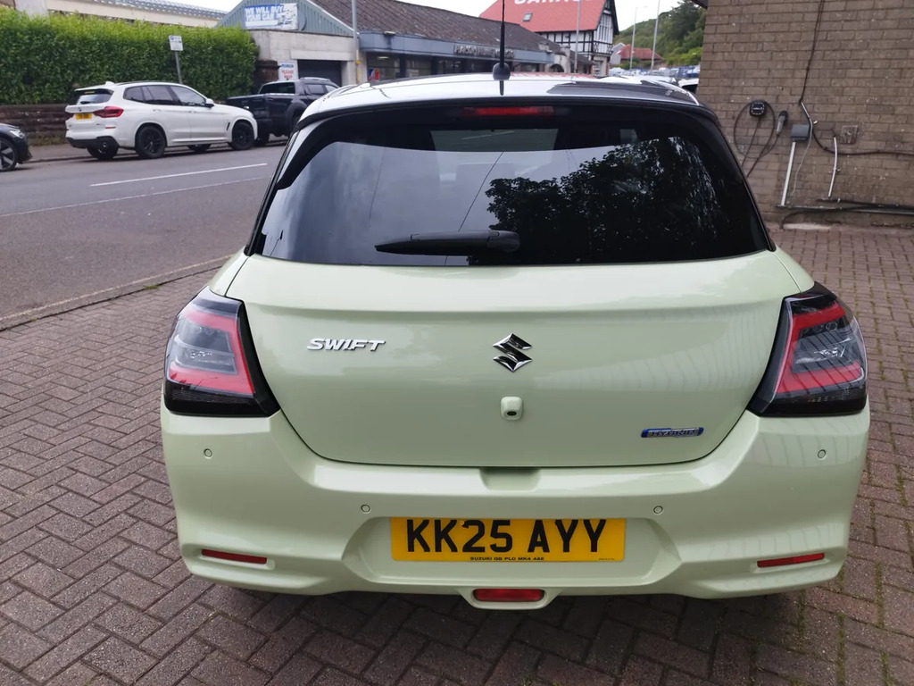 Suzuki Swift 1.2 Ultra Cvt White #5