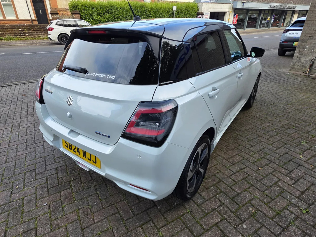 Suzuki Swift 1.2 Ultra Cvt White #5